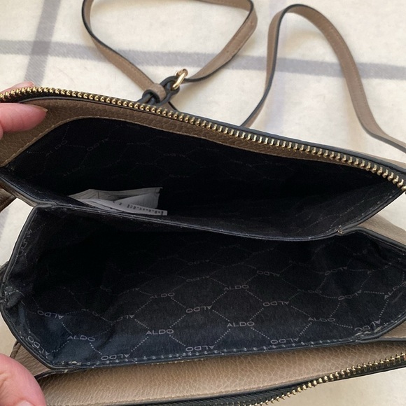 ALDO Light Brown Faux Leather Crossbody Purse, Adjustable Strap - Picture 8 of 13